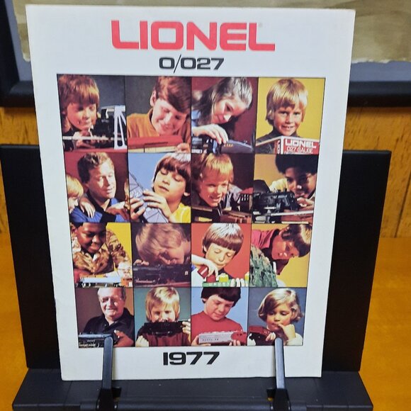 Lionel Vintage Catalogs, 1972 - 1977 & FasTrack 2006 - Picture 7 of 8